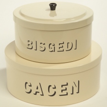 Large & Small Stacking Bisgedi & Cacen Tins Cream